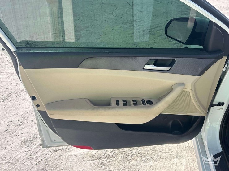 2018-hyundai-sonata-sedan-image-14