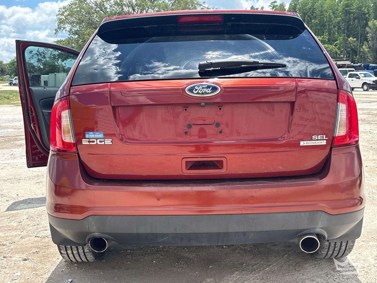 2014-ford-edge-image-19