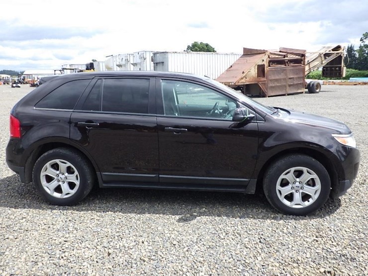 2013-ford-edge-image-4