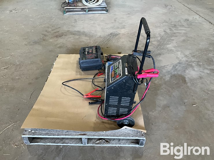 battery-chargers-&-load-tester-image-8