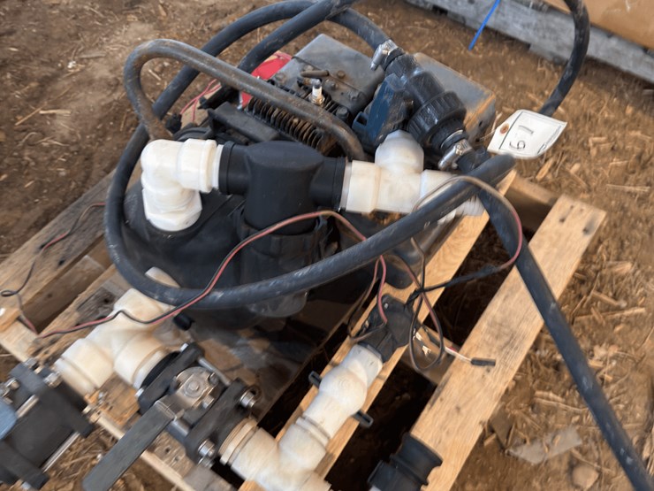(2)-pumps,-pacer-pump,-12-volt-transfer-pump-image-1