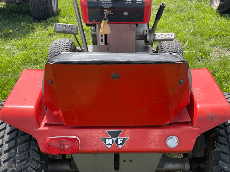 1972-massey-ferguson-12-image-22