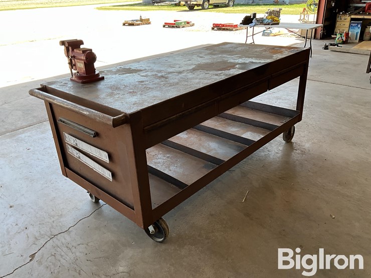 40”x88”-rolling-work/storage-bench-image-7