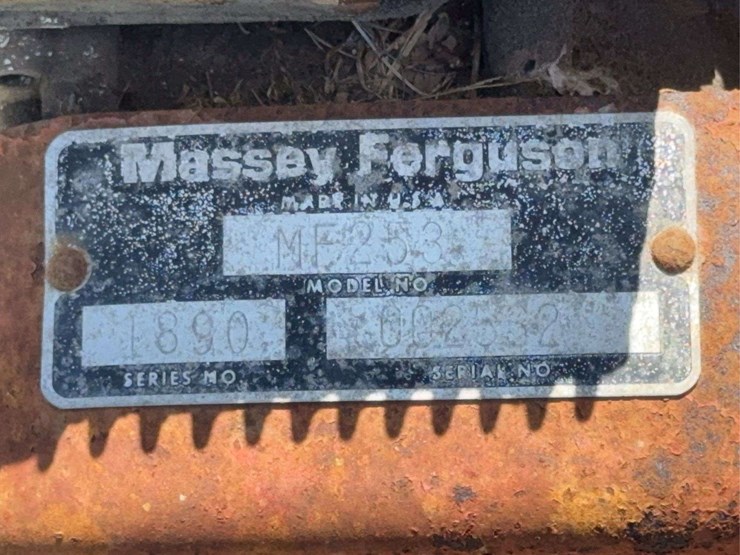 massey-ferguson-253-image-9
