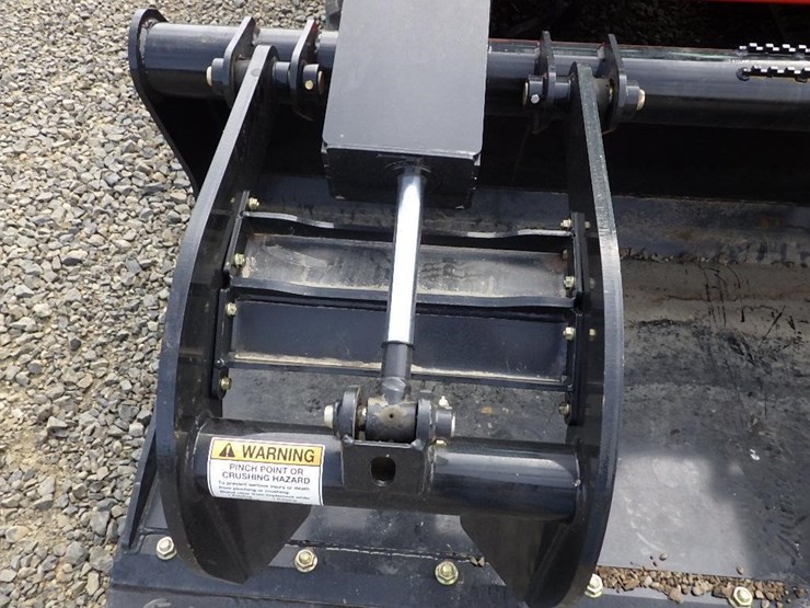 kubota-svl75-3-image-18