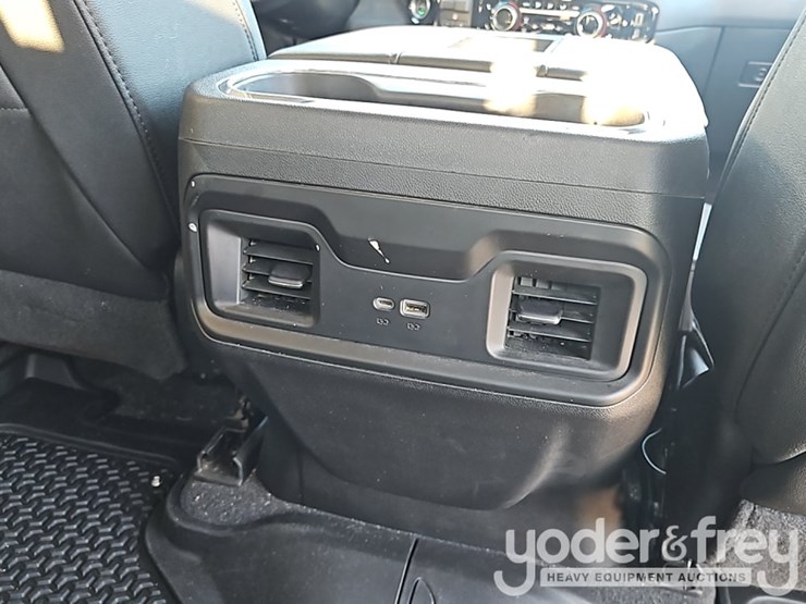 2022-chevrolet-silverado-1500-image-32