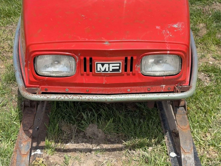 1972-massey-ferguson-300-image-8