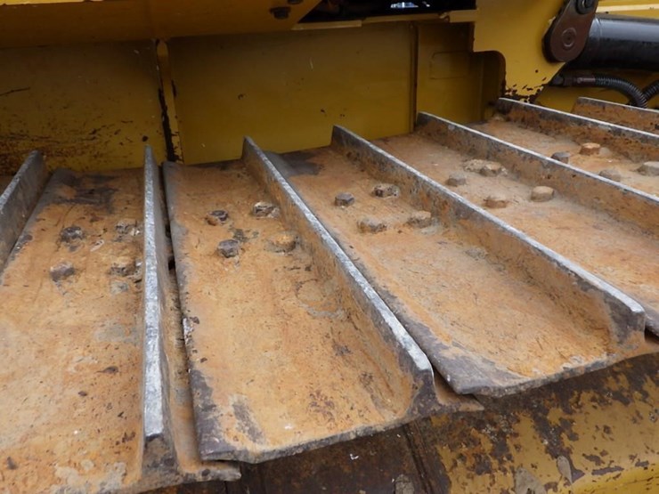 2015-caterpillar-d4k2-lgp-image-25