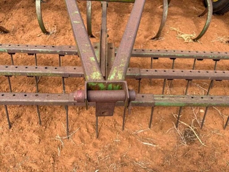 john-deere-4010-image-17