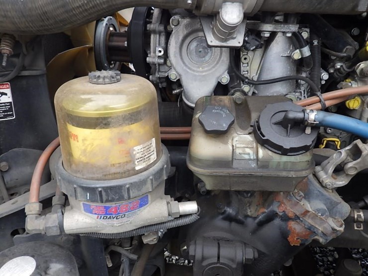 2012-freightliner-cascadia-125-image-29