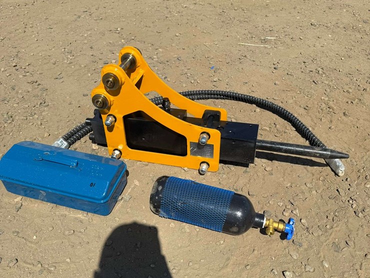 mini-excavator-heavy-duty-hydraulic-breaker-kit-(new/unused)-image-2