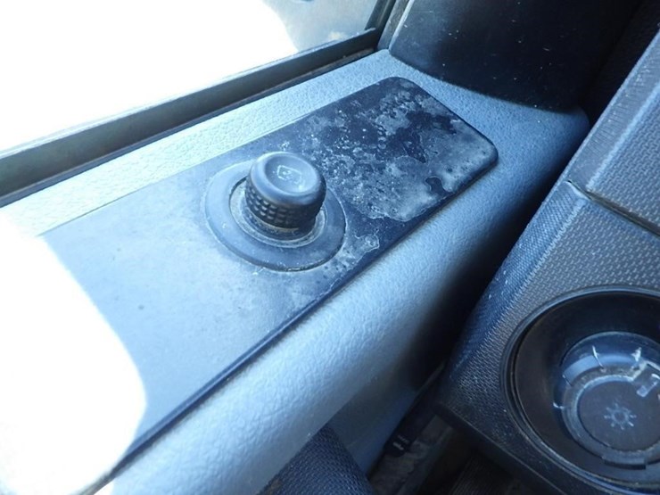 2014-ford-f350-image-34