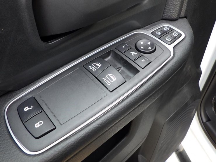 2024-dodge-ram-2500-image-38