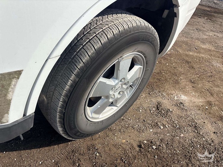 2012-ford-escape-image-18