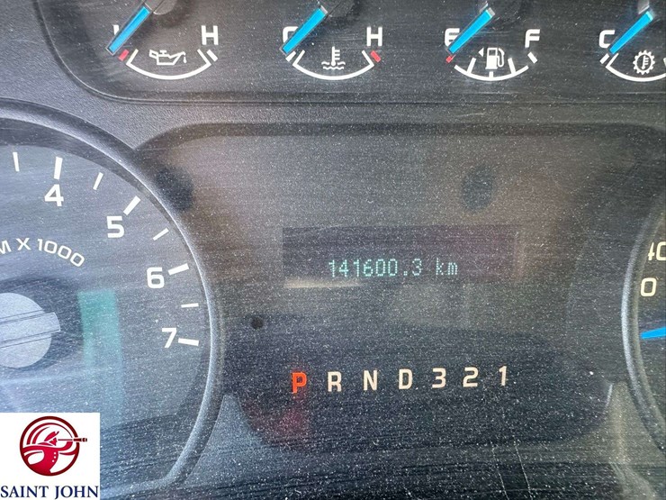 2014-ford-f150-xl-image-28