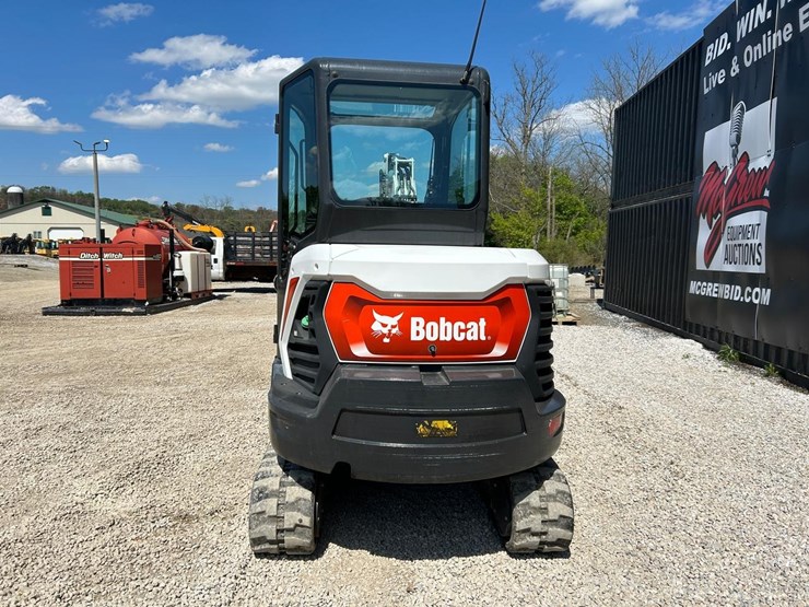2023-bobcat-e32i-image-3