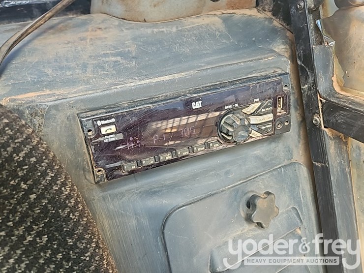 2019-caterpillar-289d-image-34