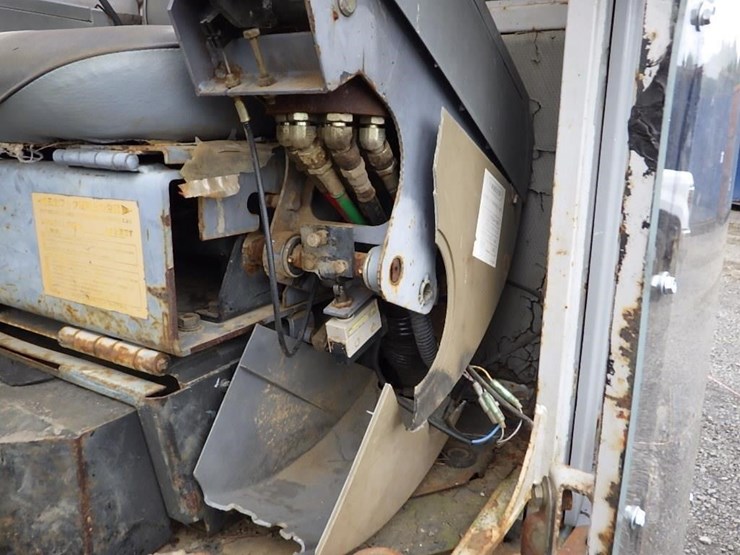 kobelco-hydraulic-excavator-image-37