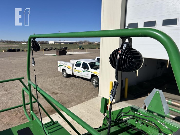 2016-john-deere-l340-image-18
