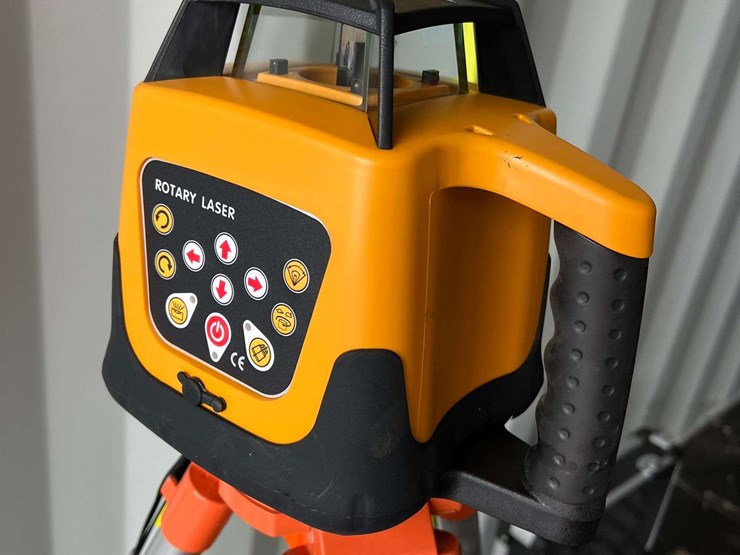 self-leveling-rotary-laser-(survey-equipment-&-grade-control)-(new/unused)-image-7