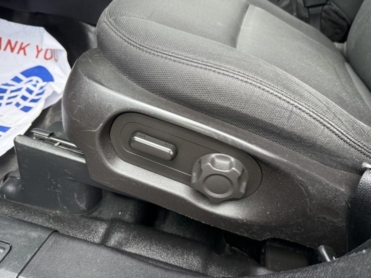 2018-ford-explorer-image-23