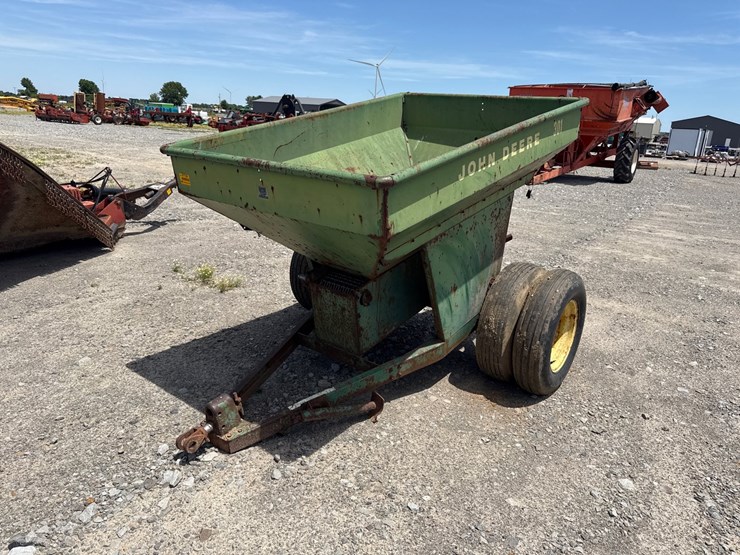 john-deere-301-image-2