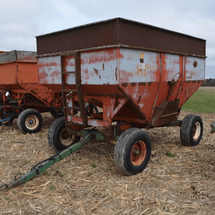 Gravity Wagon on JD Gear