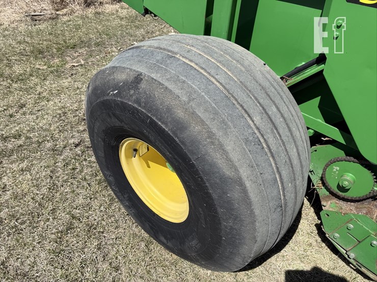 john-deere-568-image-21