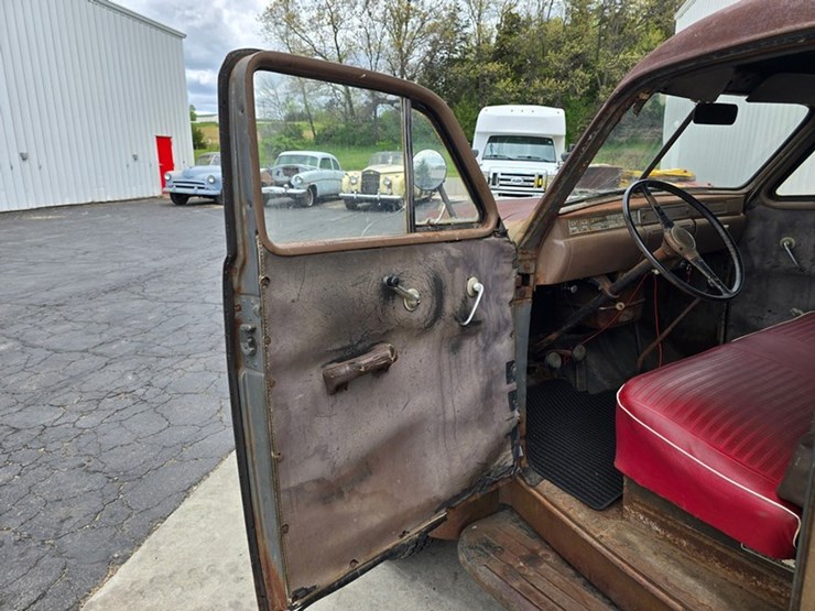 #31-•-1948-studebaker-m15-pick-up-truck-image-40