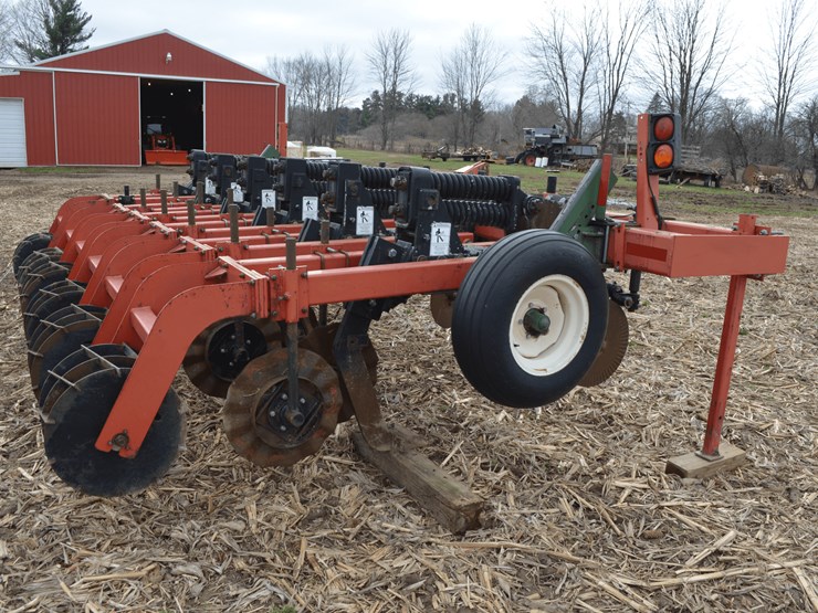 brillion-2-210-6-row-zone-builder-image-5