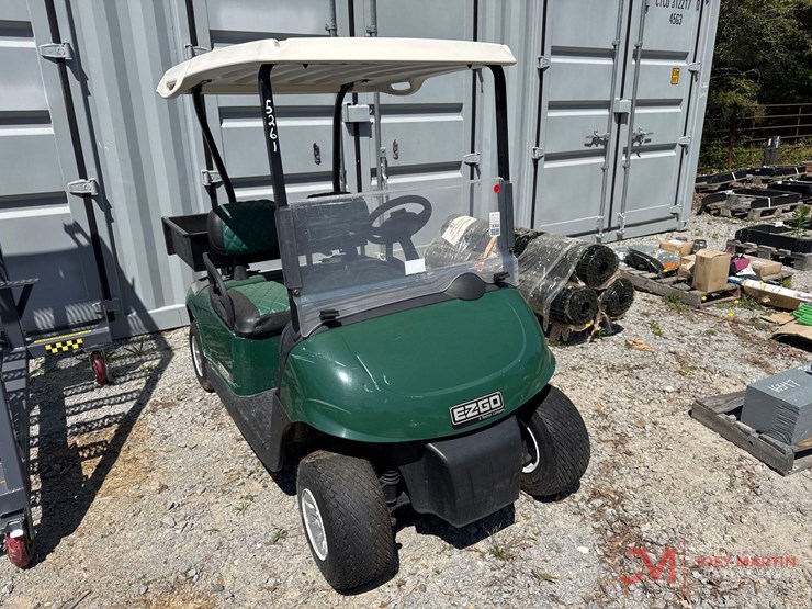 e-z-go-electric-golf-cart-image-1