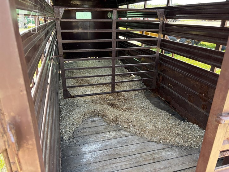 livestock-trailer-542-image-5
