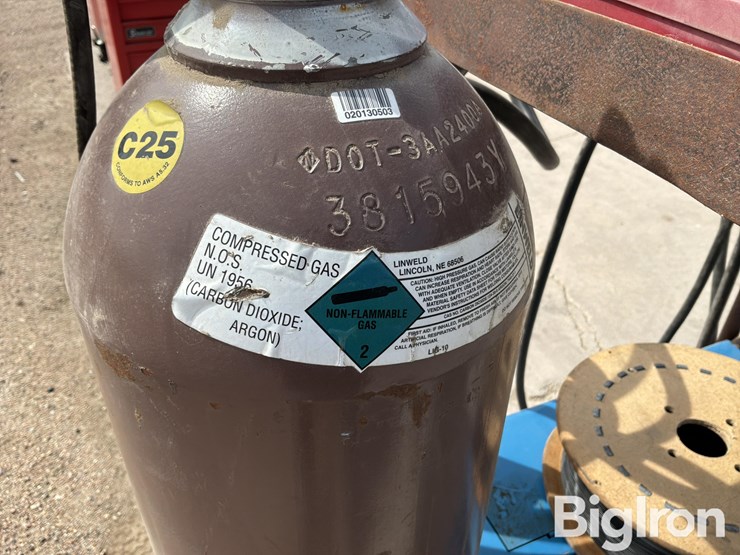 miller-millermatic-350p-welder-image-15
