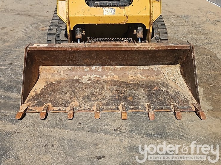2019-caterpillar-259d-image-15
