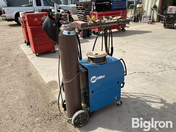 miller-millermatic-350p-welder-image-4