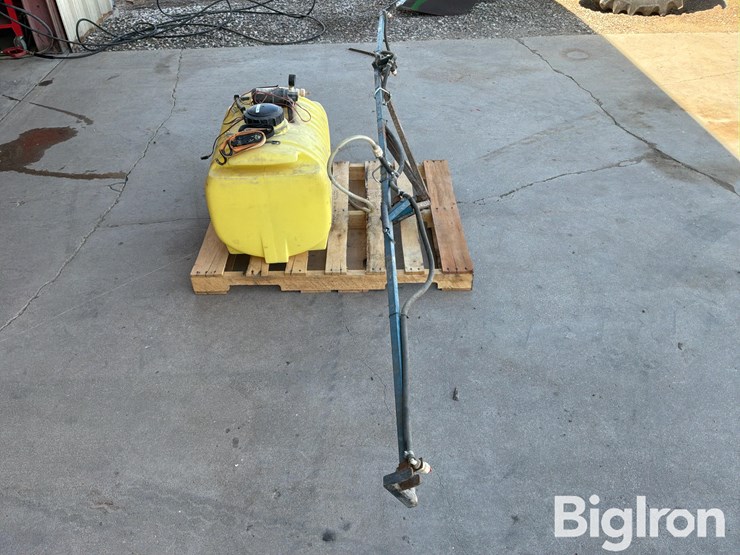 flojet-4-wheeler-sprayer-image-8
