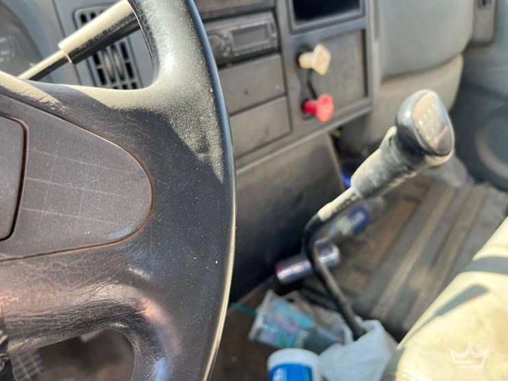 2003-international-durastar-4300-image-6