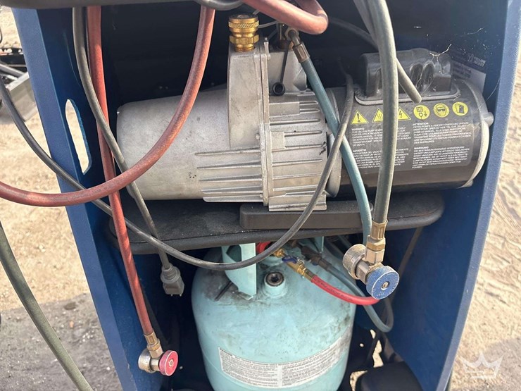 yellow-jacket-refrigerant-management-system-image-4