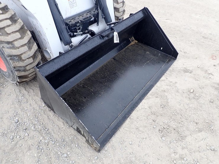 wildcat-68"-skid-steer-gp-bucket-image-3