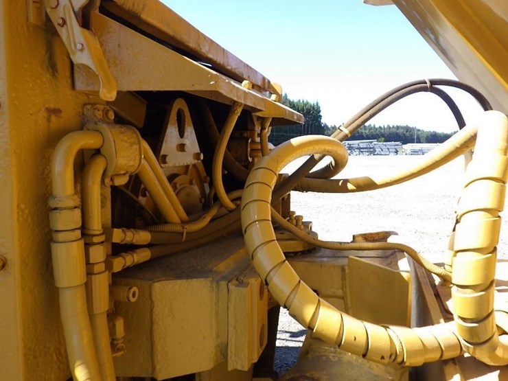 1985-caterpillar-d25c-image-16