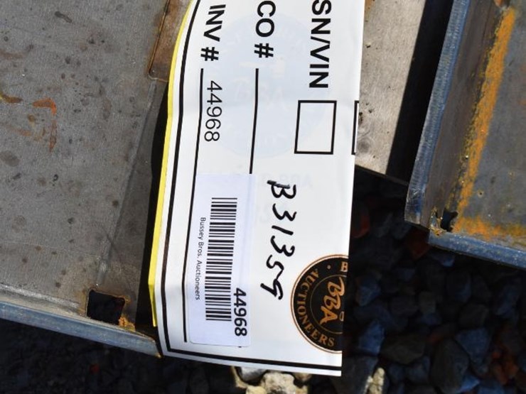 skid-steer-plate-44968-image-2