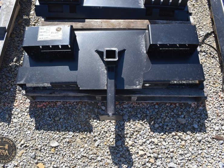skid-steer-receiver-hitch-attachment-44980-image-1