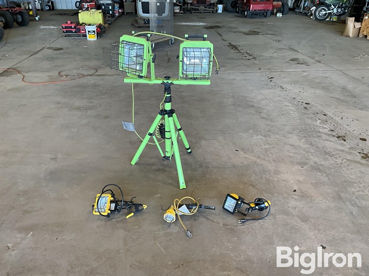 power-light-flood-light-tripod-image-2