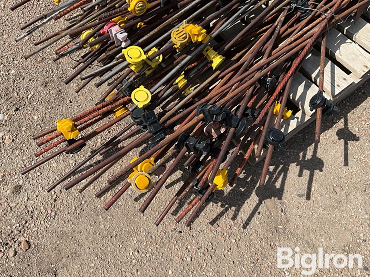 electric-fence-posts-&-insulators-image-12
