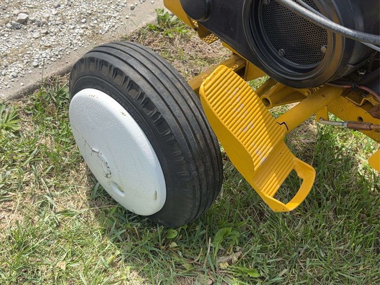 massey-ferguson-executive-image-11