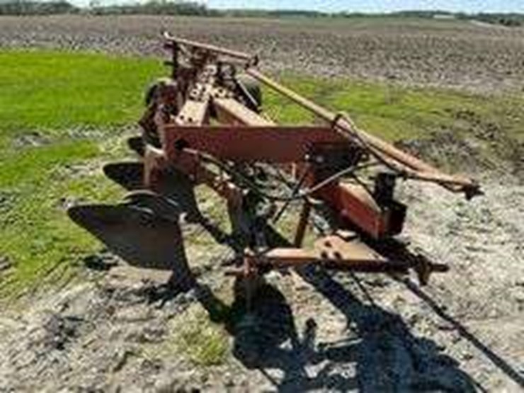 case-ih-720-image-1