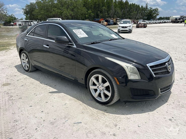 2014-cadillac-ats-sedan-image-2