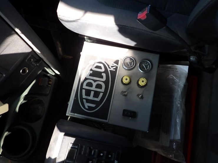2014-caterpillar-ct660-image-67