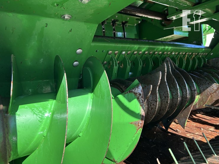 2016-john-deere-l340-image-86