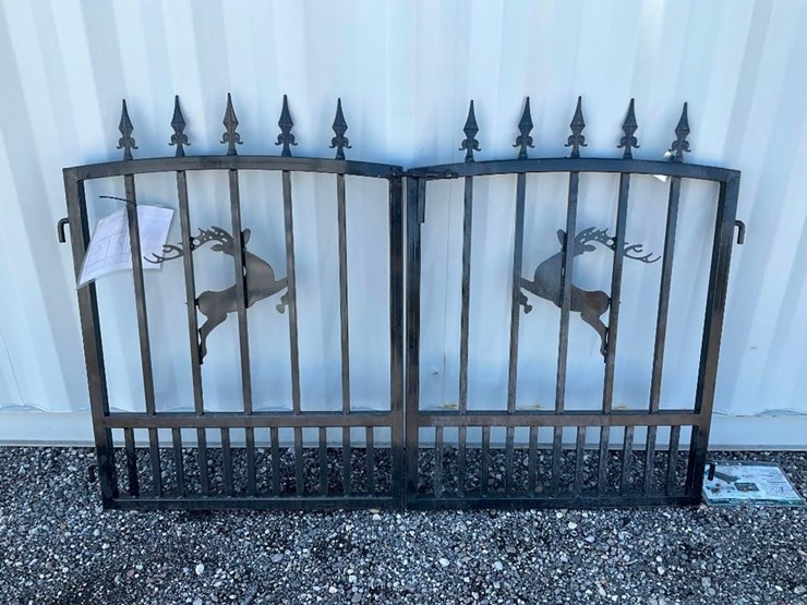 #4084-•-unused-future-metal-gate-image-1